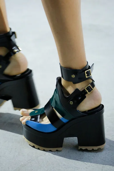 Look 14